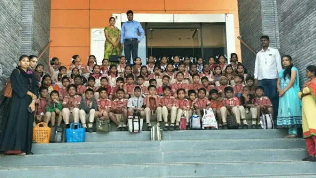 Sri Saraswathi Vidyanikethan High School